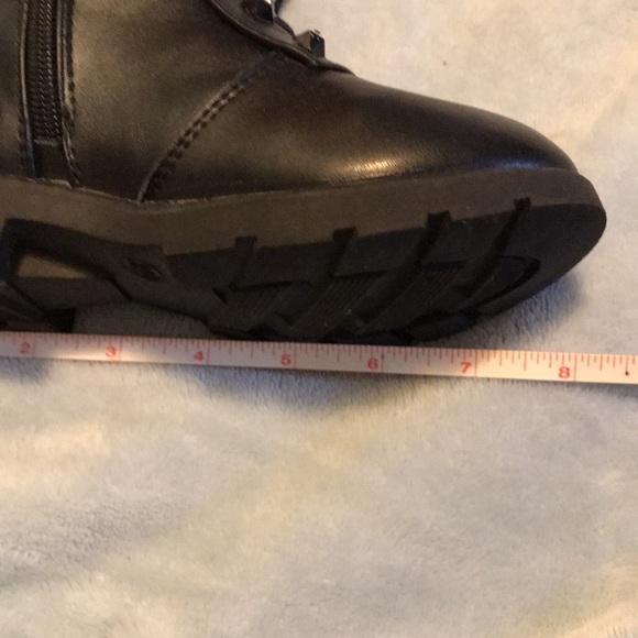 NWOT decorated  child’s boots - Picture 5 of 6